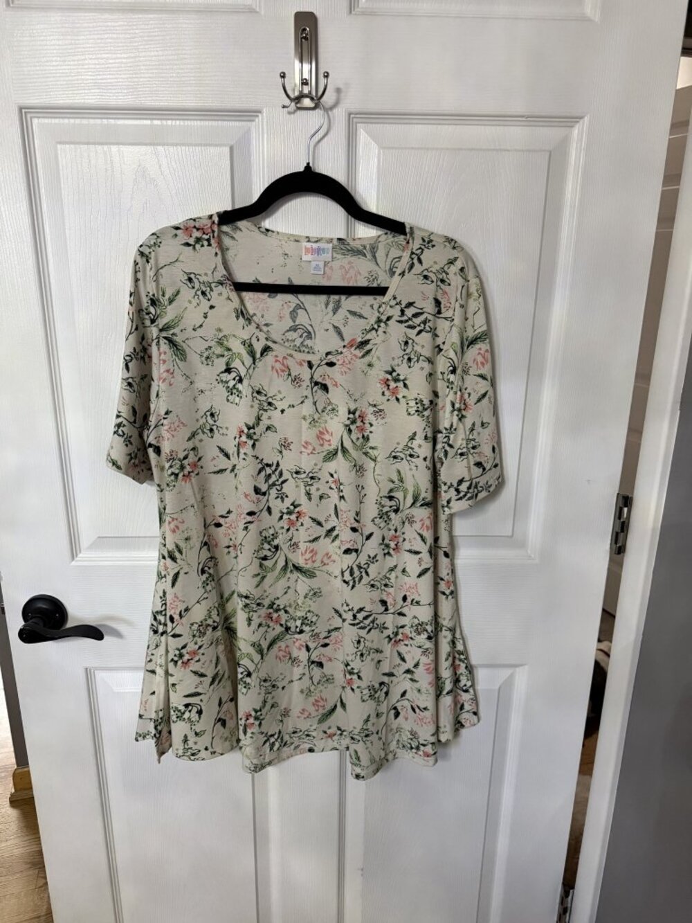 LuLaRoe Short Sleeve Tunic, Classic T-Shirts & Maxi Dress Bundle Of 5 Size XL